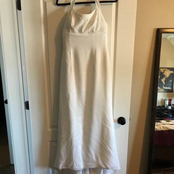 Ivory Wedding Dress - Size 6 - Picture 10 of 13